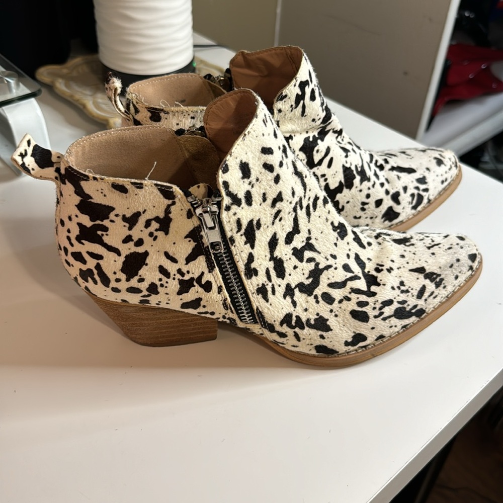 Very Volatile Black and White Ankle Boots